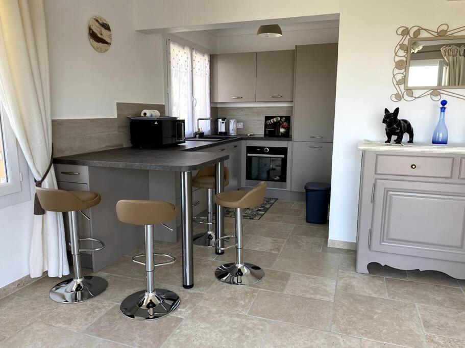 Agreable Appartement Vue Mer لي إيسامبر المظهر الخارجي الصورة