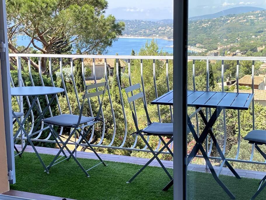Agreable Appartement Vue Mer لي إيسامبر المظهر الخارجي الصورة